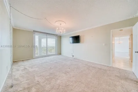 5401 Collins Avenue Miami Beach FL 33140