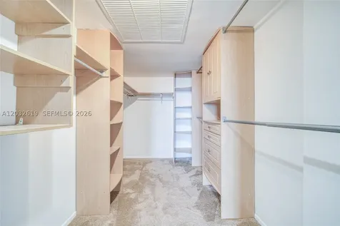 5401 Collins Avenue Miami Beach FL 33140