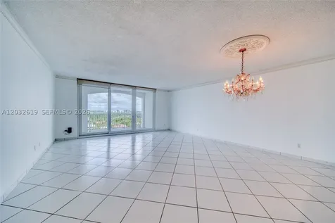 5401 Collins Avenue Miami Beach FL 33140