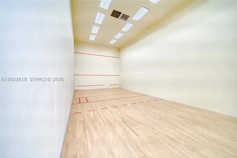 5401 Collins Avenue Miami Beach FL 33140