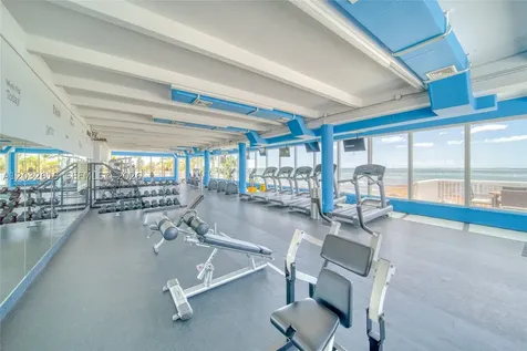 5401 Collins Avenue Miami Beach FL 33140