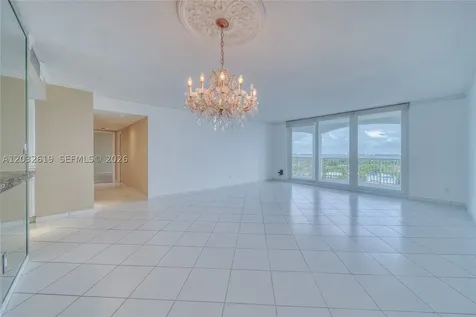 5401 Collins Avenue Miami Beach FL 33140