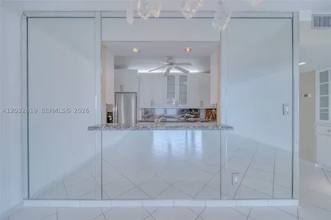 5401 Collins Avenue Miami Beach FL 33140