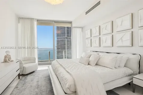 300 Biscayne Boulevard Way Miami FL 33131