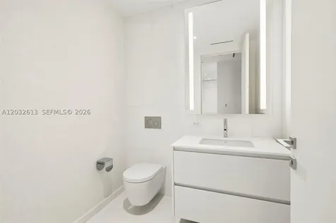 300 Biscayne Boulevard Way Miami FL 33131