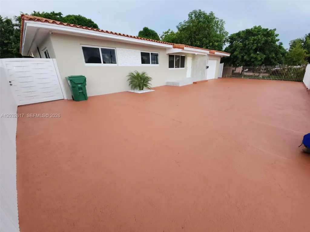 950 NW 36th Avenue Miami FL 33125