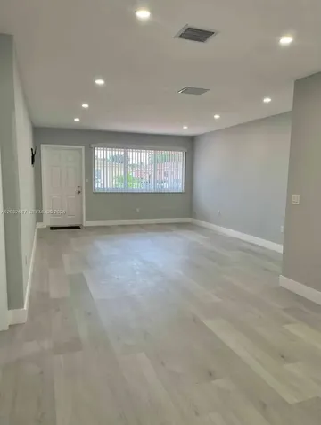 950 NW 36th Avenue Miami FL 33125