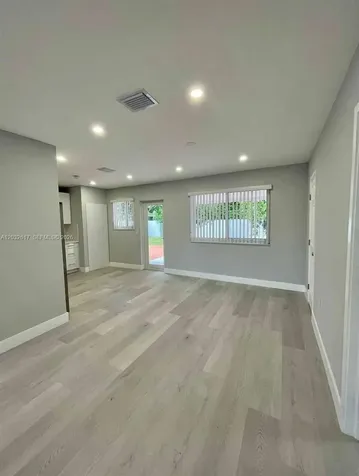 950 NW 36th Avenue Miami FL 33125