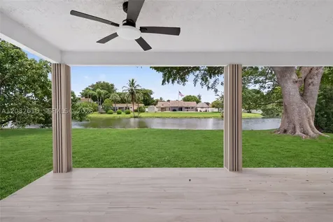 8668 SW 50th Street Cooper City FL 33328