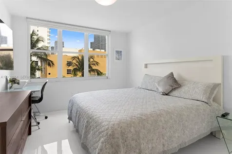 800 Claughton Island Drive Miami FL 33131
