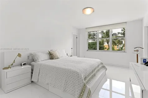800 Claughton Island Drive Miami FL 33131