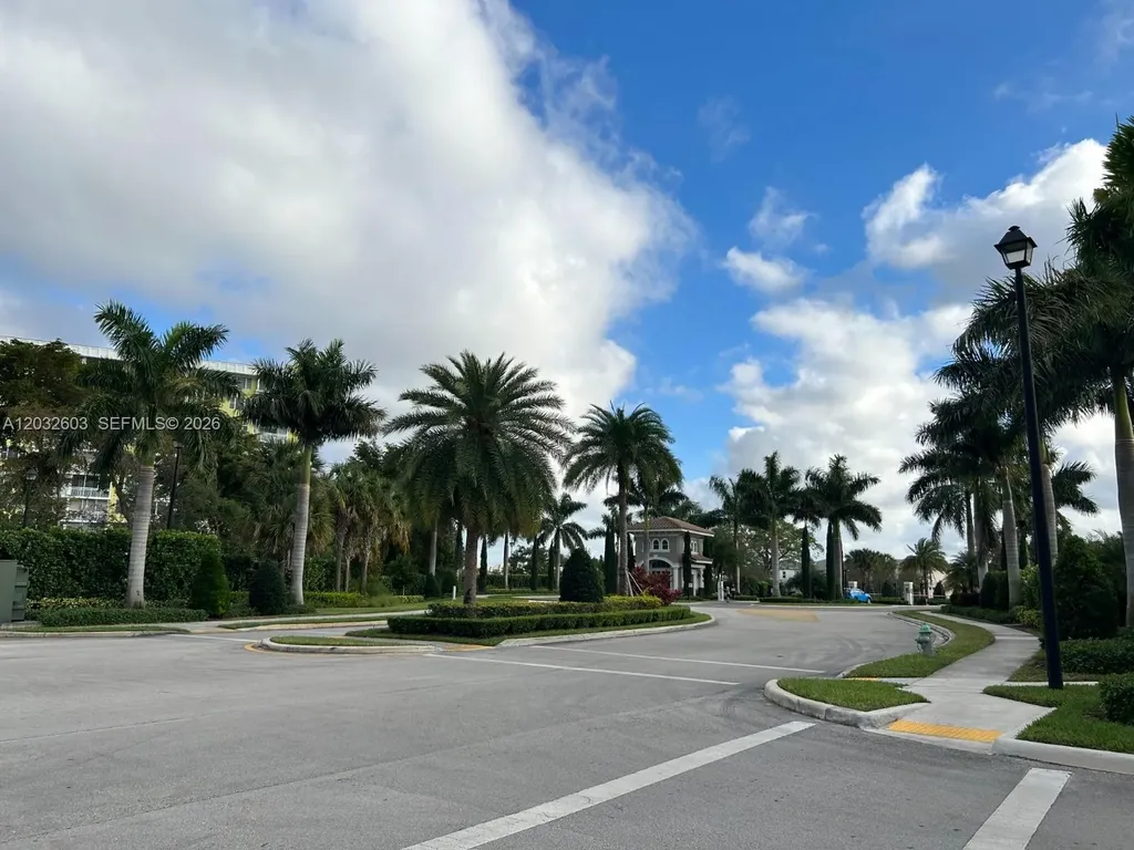 4920 Eucalyptus Drive Hollywood FL 33021