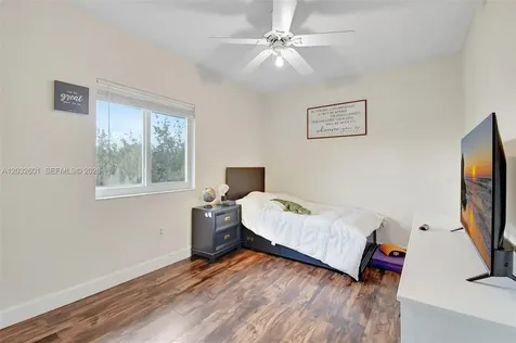 16339 Malibu Drive Weston FL 33326