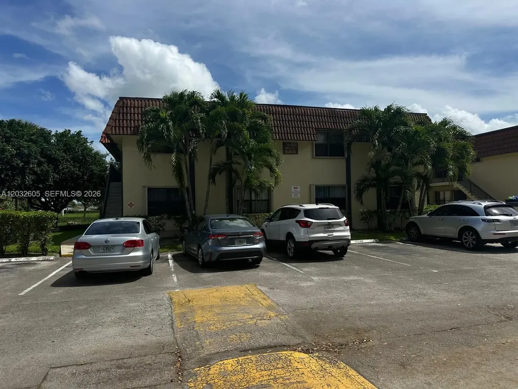 10050 NW 6th Street Pembroke Pines FL 33024