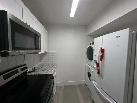 10050 NW 6th Street Pembroke Pines FL 33024