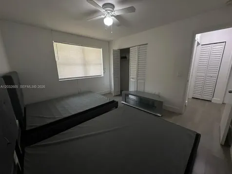10050 NW 6th Street Pembroke Pines FL 33024