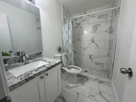 10050 NW 6th Street Pembroke Pines FL 33024