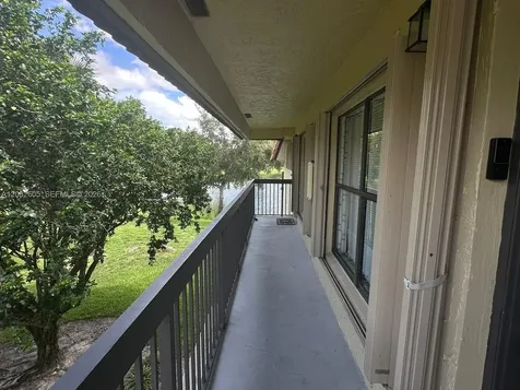 10050 NW 6th Street Pembroke Pines FL 33024