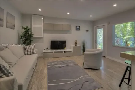 659 Meridian Avenue Miami Beach FL 33139