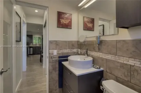 659 Meridian Avenue Miami Beach FL 33139