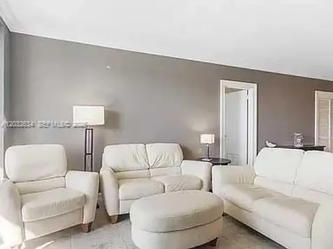 3000 S Ocean Drive Hollywood FL 33019