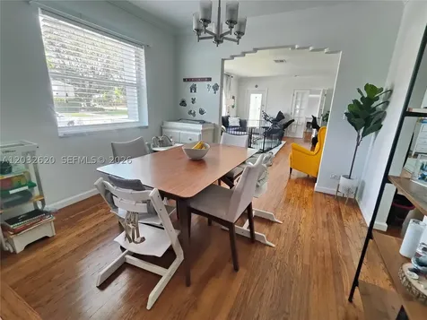 470 SW 25th Road Miami FL 33129
