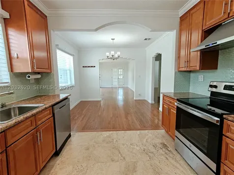 470 SW 25th Road Miami FL 33129
