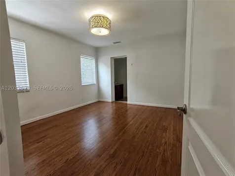 470 SW 25th Road Miami FL 33129