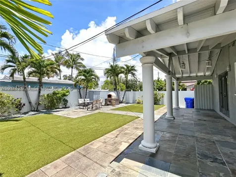 470 SW 25th Road Miami FL 33129
