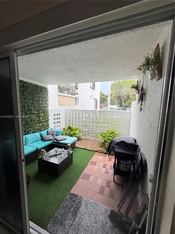 9705 Fontainebleau Boulevard Miami FL 33172