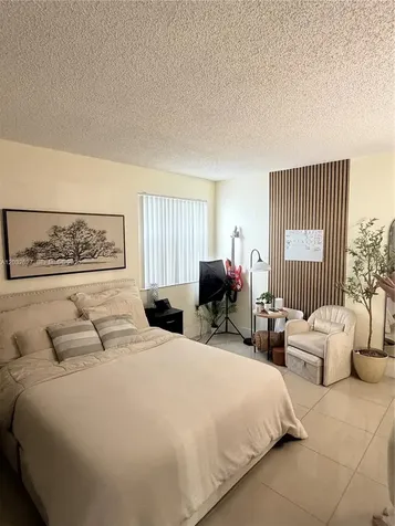 9705 Fontainebleau Boulevard Miami FL 33172