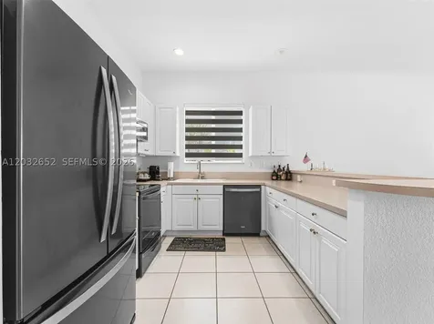 15780 SW 141st Street Miami FL 33196