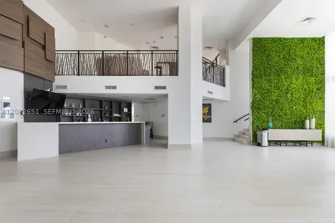 1000 W Island Boulevard Aventura FL 33160