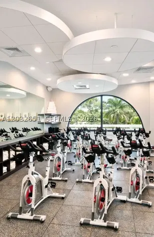 1000 W Island Boulevard Aventura FL 33160