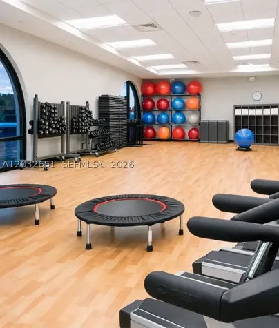 1000 W Island Boulevard Aventura FL 33160