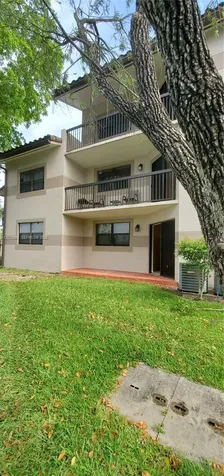 9823 Nob Hill Court Sunrise FL 33351