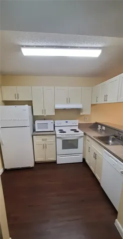 9823 Nob Hill Court Sunrise FL 33351