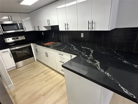10090 NW 80th Court Hialeah Gardens FL 33016