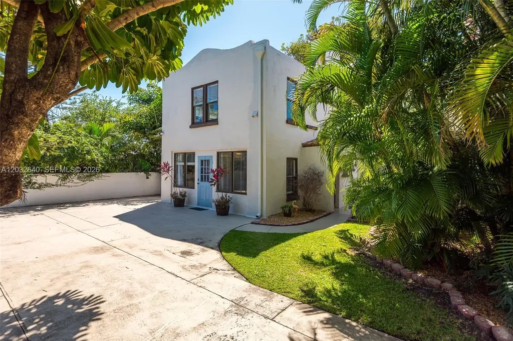 219 S 17th Avenue S Lake Worth FL 33460