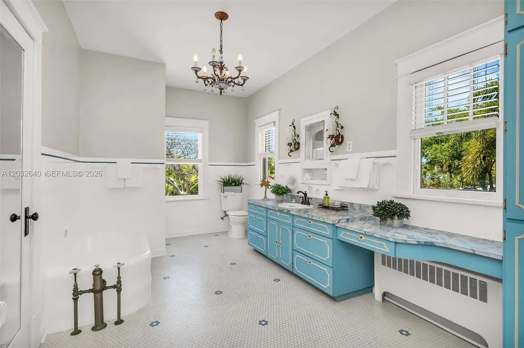 219 S 17th Avenue S Lake Worth FL 33460
