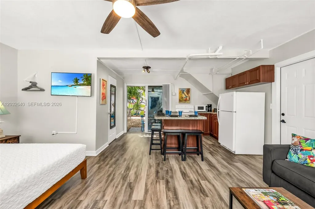 219 S 17th Avenue S Lake Worth FL 33460