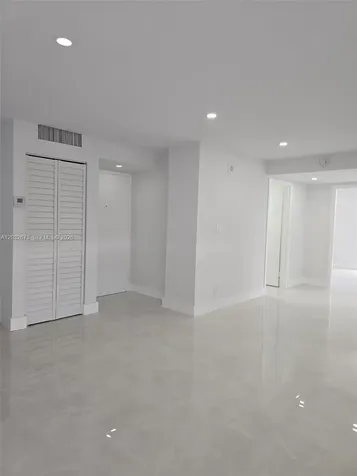 17021 N Bay Road Sunny Isles Beach FL 33160