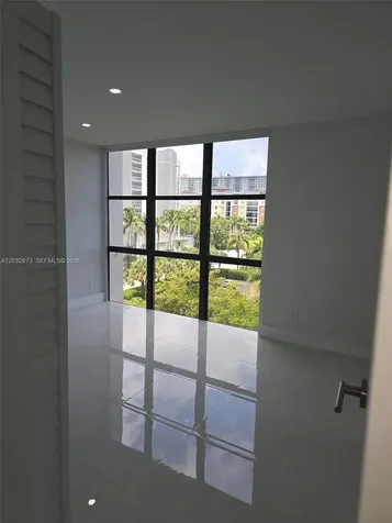 17021 N Bay Road Sunny Isles Beach FL 33160