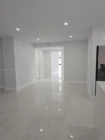 17021 N Bay Road Sunny Isles Beach FL 33160