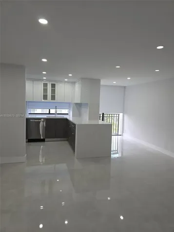 17021 N Bay Road Sunny Isles Beach FL 33160