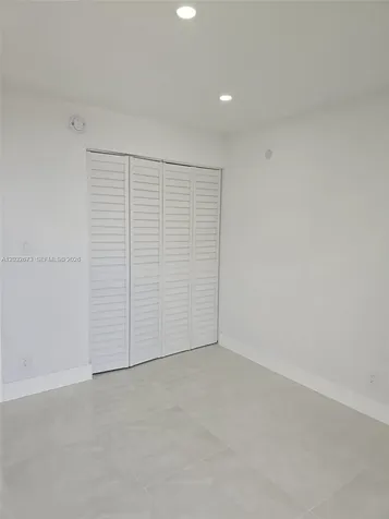 17021 N Bay Road Sunny Isles Beach FL 33160