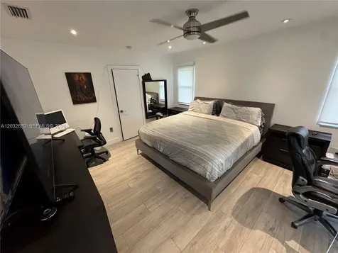 13305 Biscayne Island Terrace North Miami FL 33181