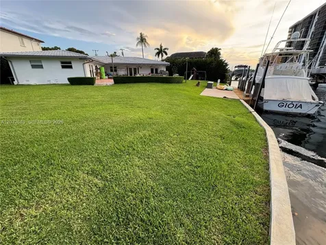 13305 Biscayne Island Terrace North Miami FL 33181