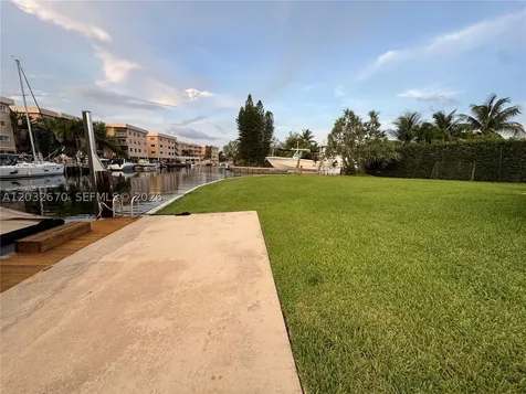 13305 Biscayne Island Terrace North Miami FL 33181