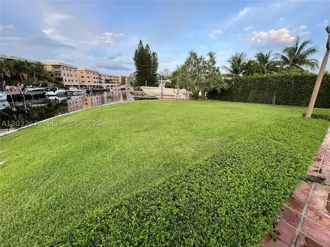 13305 Biscayne Island Terrace North Miami FL 33181